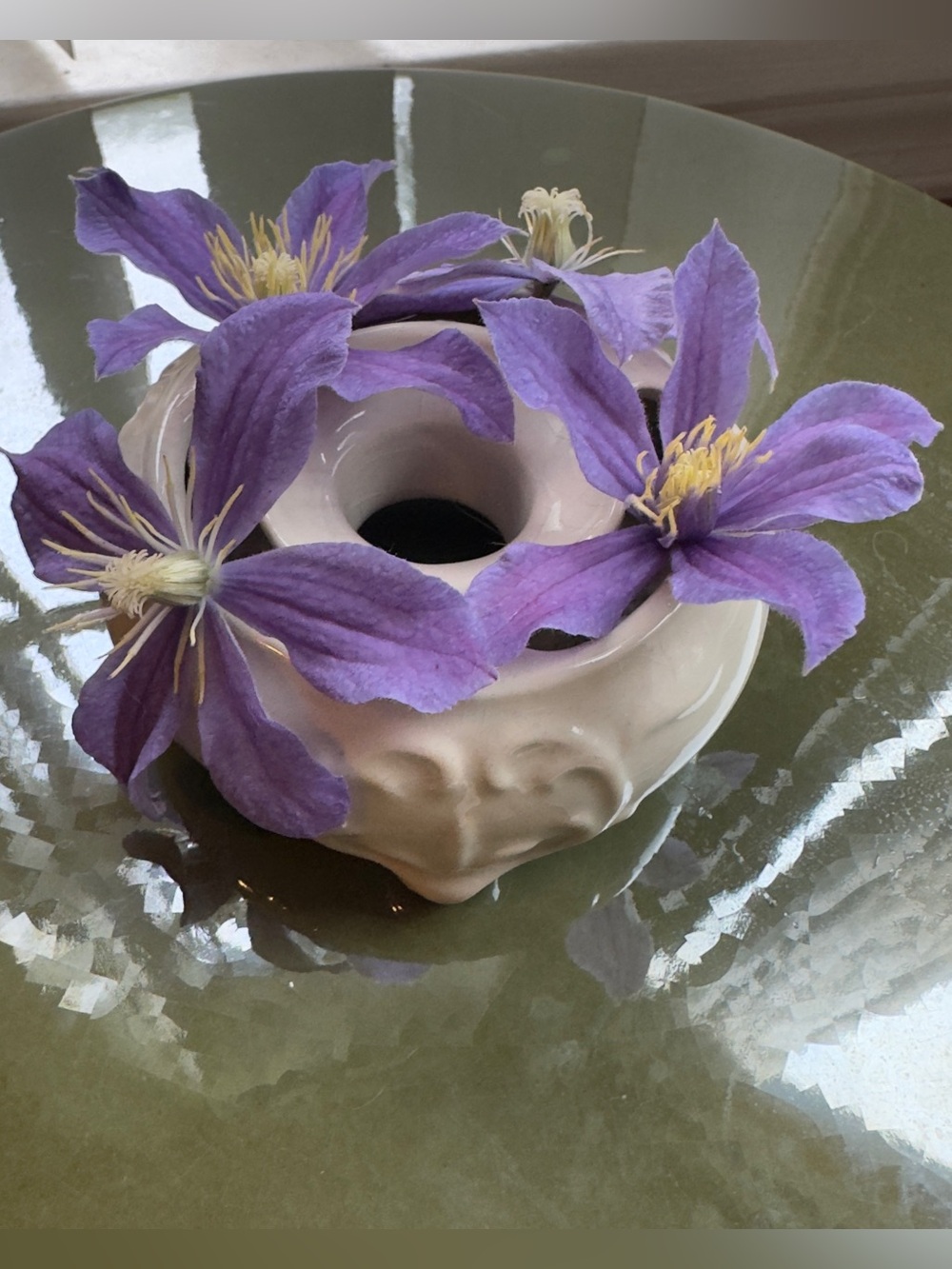 Vintage White Ceramic Flower Frog Vase Cottagecore Garden Shabby Chic 3.5”x 3.5”